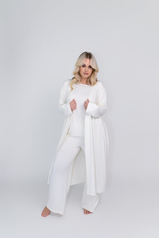 luxury bamboo robe in cannoli cream loungewear